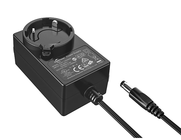 Power Adapter with Interchangeable Plugs
